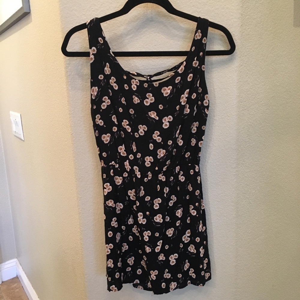 Brandy Melville Black Floral Backless Summer Dress Size One Size-Made in Italy